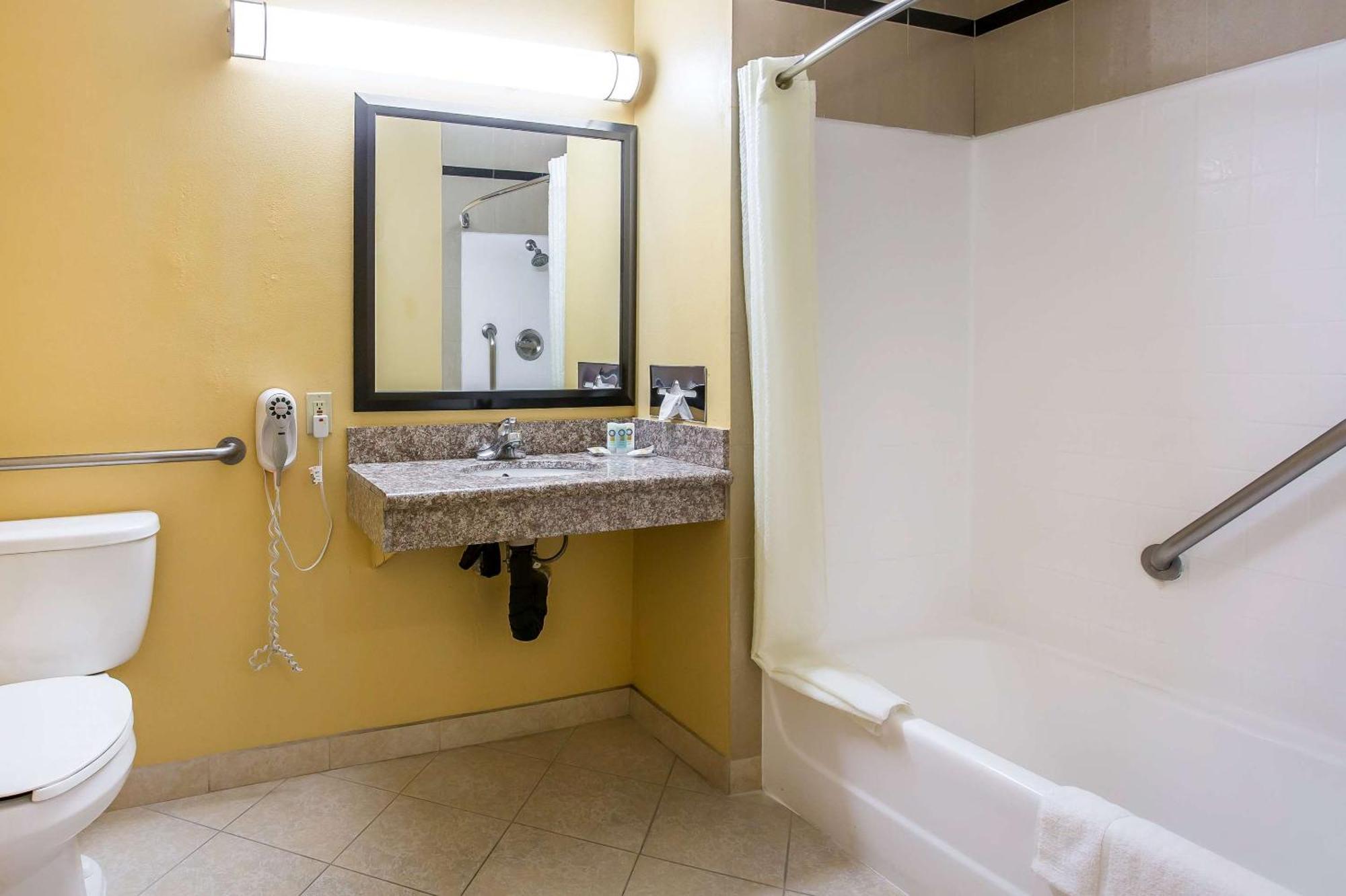 Quality Inn & Suites Bell Gardens-Los Angeles Eksteriør billede